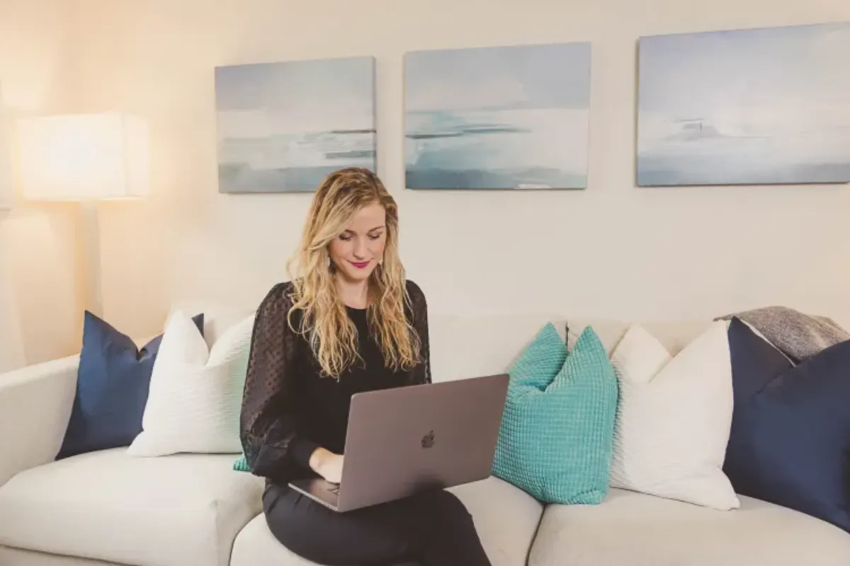 Therapist meeting with clients in a comfortable office setting